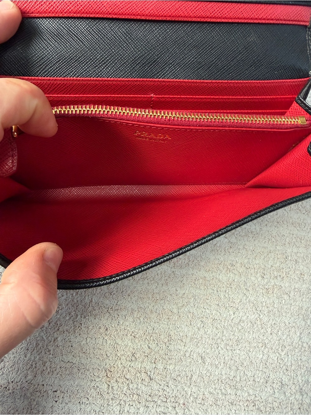 Prada Black and Red Saffiano Leather Wallet NWOT - Picture 9 of 16